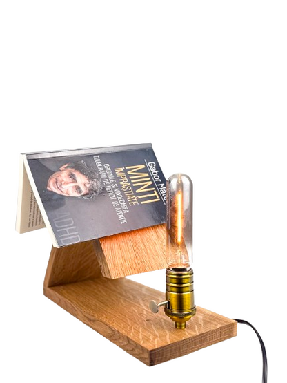 Veioză handmade din stejar masiv cu suport de carte deschisă, bec Edison tub