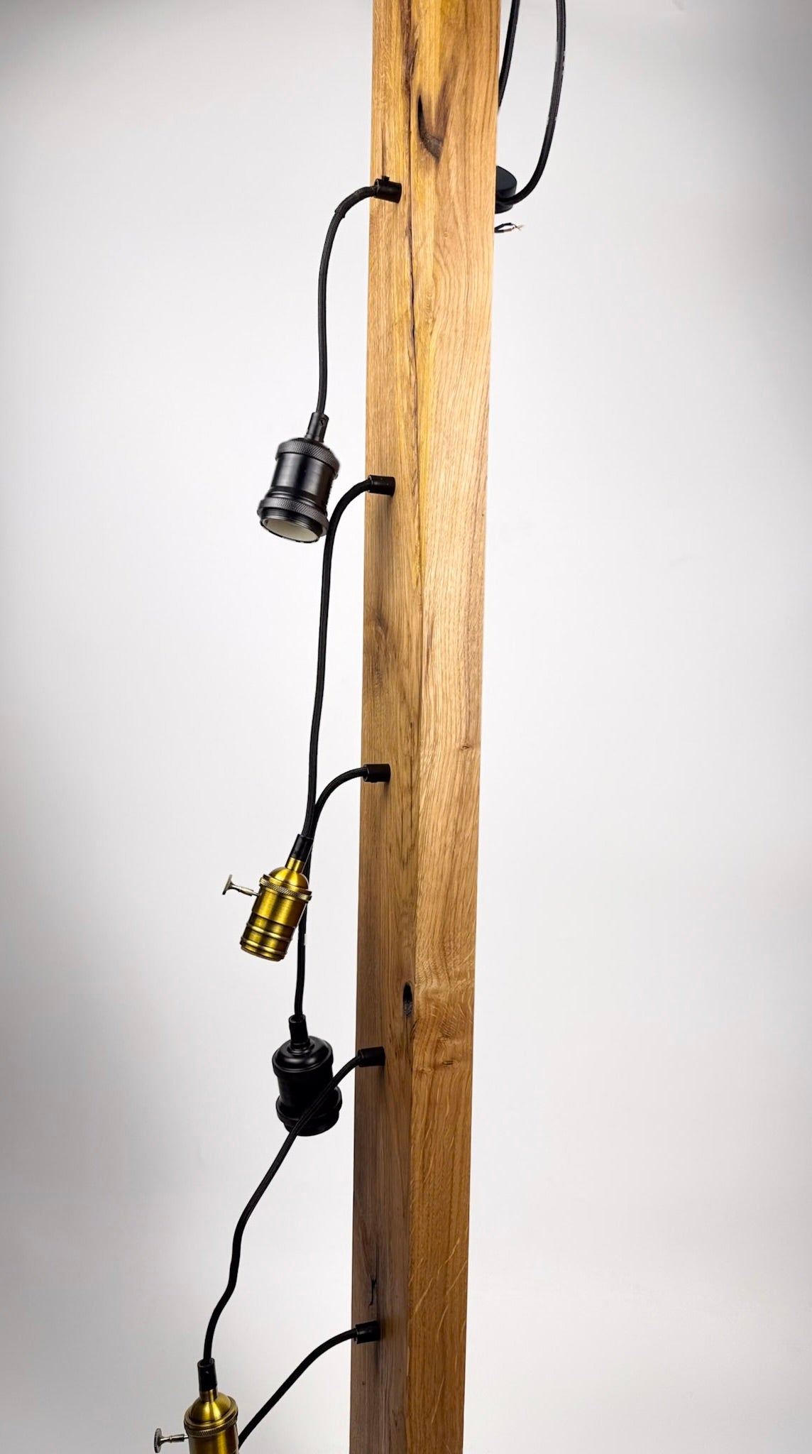 Lustră handmade din stejar masiv cu 5 dulii vintage și becuri Edison