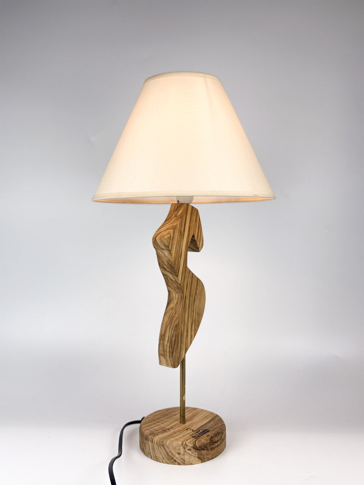 Lampă decorativă „Smaranda” din lemn de măslin – handmade