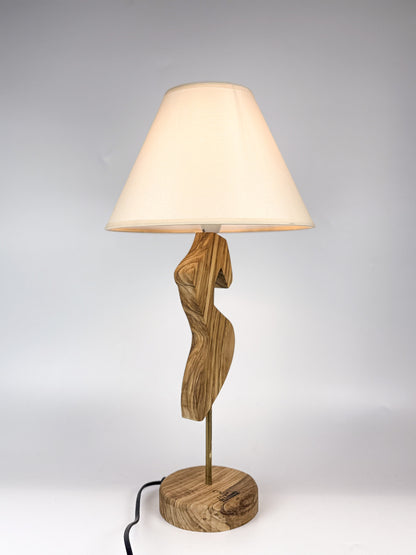 Lampă decorativă „Smaranda” din lemn de măslin – handmade