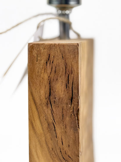 Lampă decorativă din lemn de măslin – bază verticală organică