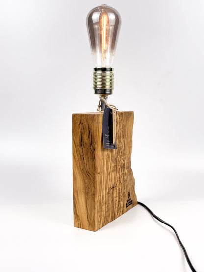 Lampă decorativă din lemn de măslin – bază verticală organică