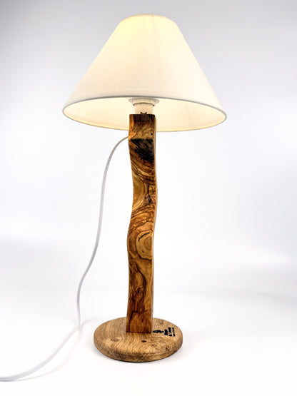 Lampă handmade „Mlădiță” din lemn de măslin cu abajur textil