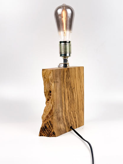 Lampă decorativă din lemn de măslin – bază verticală organică