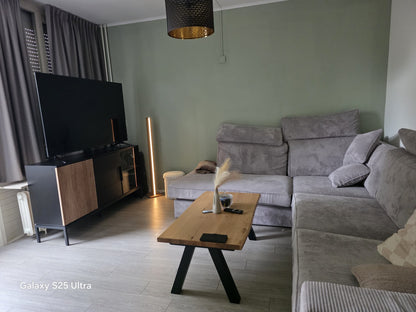 Lampa decorativa de podea din stejar cu LED smart dimabil – iluminat ambiental tip veioza