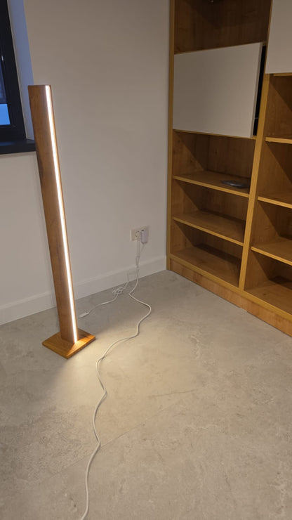 Lampa decorativa de podea din stejar cu LED smart dimabil – iluminat ambiental tip veioza