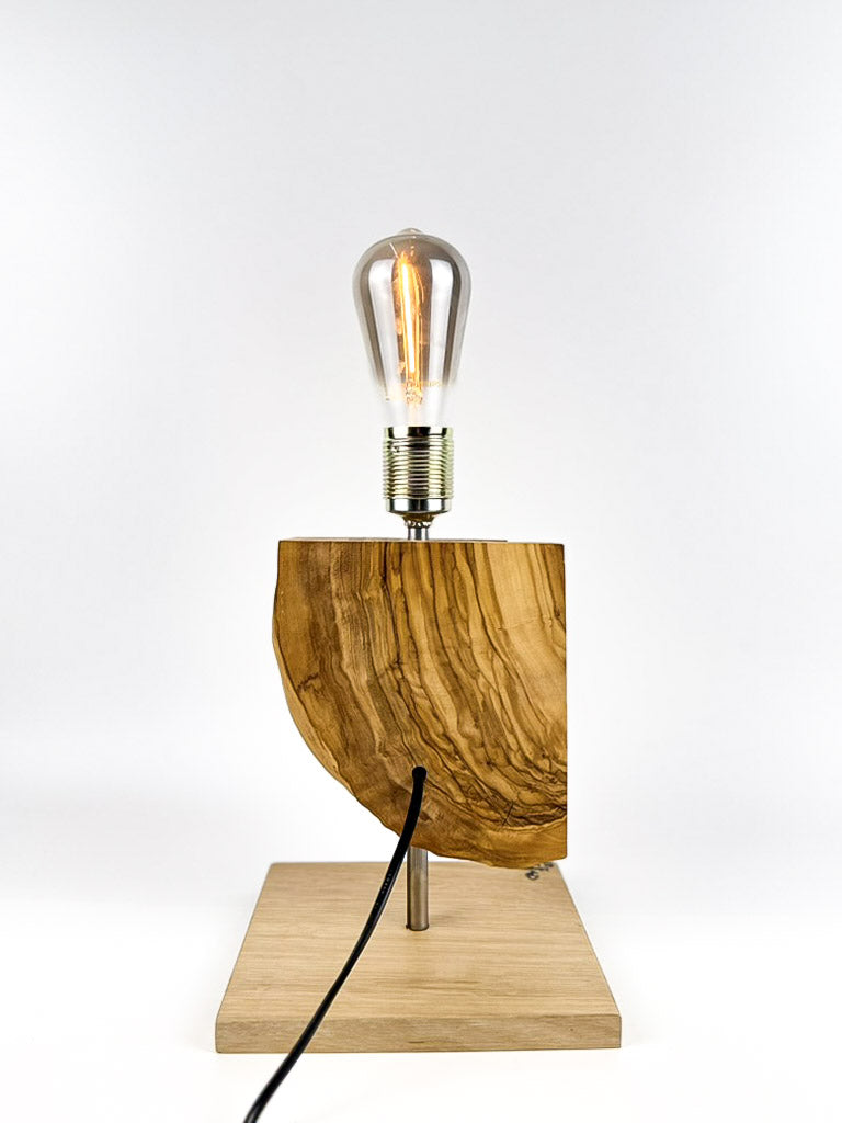 Lampă decorativă de birou handmade din măslin, cu bază din stejar