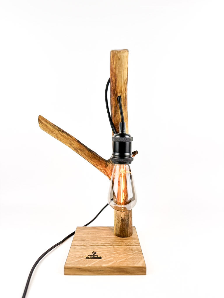 Lampă decorativă handmade din lemn natural,