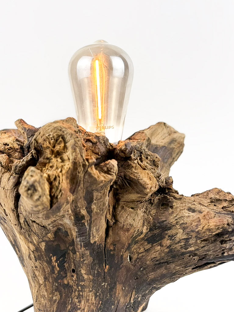Lampă decorativă handmade din stejar masiv, trunchi natural