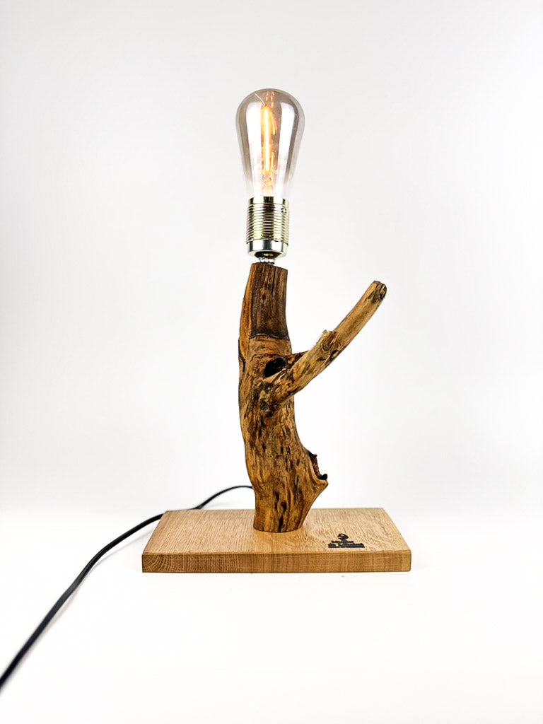 Lampă decorativă din lemn de stejar, ramură naturală cu bază