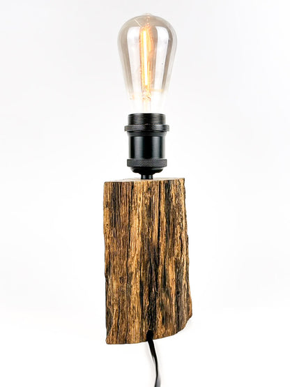 Lampă decorativă din lemn de stejar, trunchi natural