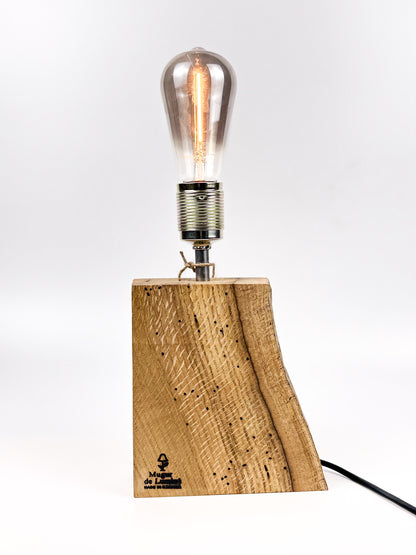 Lampă decorativă handmade din lemn de stejar – bec Edison inclus