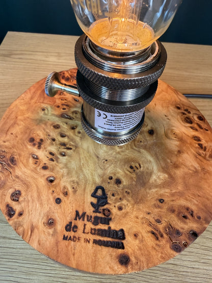 Lampă handmade din lemn de plop