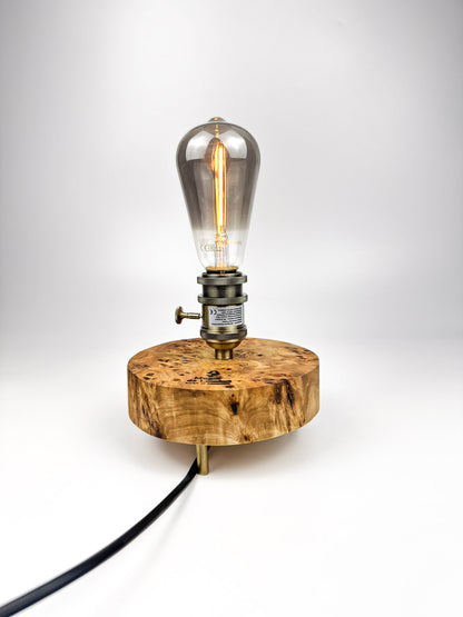 Lampă handmade din lemn de plop