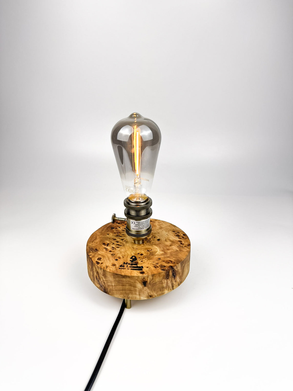 Lampă handmade din lemn de plop