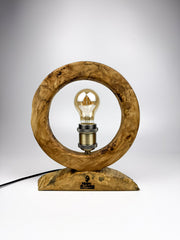 Lampă handmade din lemn masiv