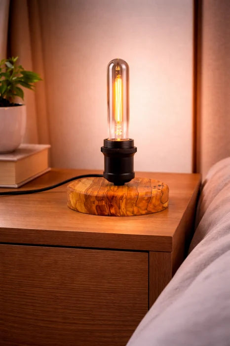 Lampă handmade din măslin masiv cu bază rotundă, bec Edison tub