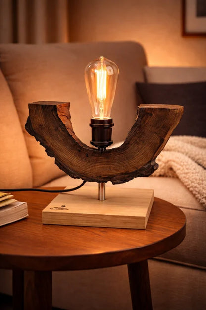 Lampă decorativă din nuc, cu bază din stejar, handmade, unicat