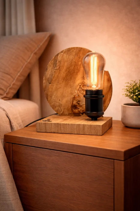 Lampă handmade din plop natural pe bază stejar, bec Edison