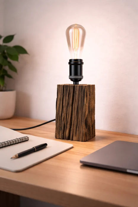 Lampă din trunchi de stejar cu scoarță naturală, bec Edison – handmade